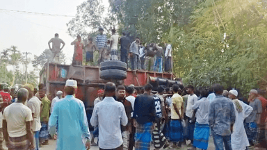 কুড়িগ্রামে ট্রাকচাপায় একই পরিবারের ৩ জনসহ নিহত ৫