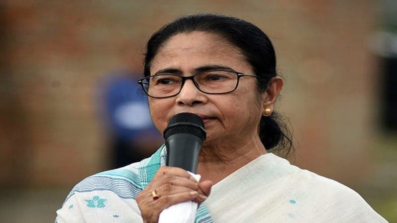 বাংলাদেশে চিন্ময় কৃষ্ণ দাস ইস্যুতে মোদির পাশে মমতা