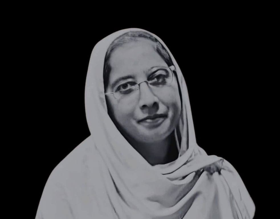 শিক্ষার্থীদের বাঁচাতে গিয়ে মারা গেলেন মাইলস্টোনের সেই শিক্ষিকা