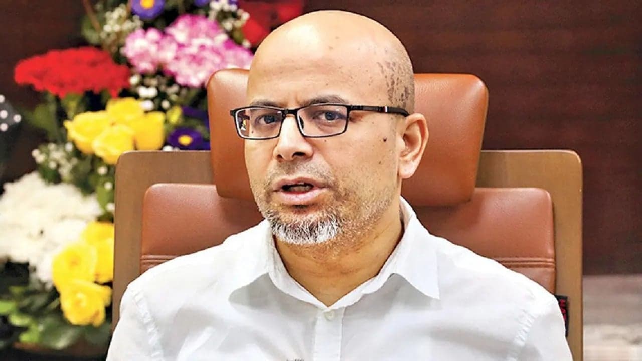 দেশ ছেড়েছেন ফয়েজ আহমদ তৈয়্যব