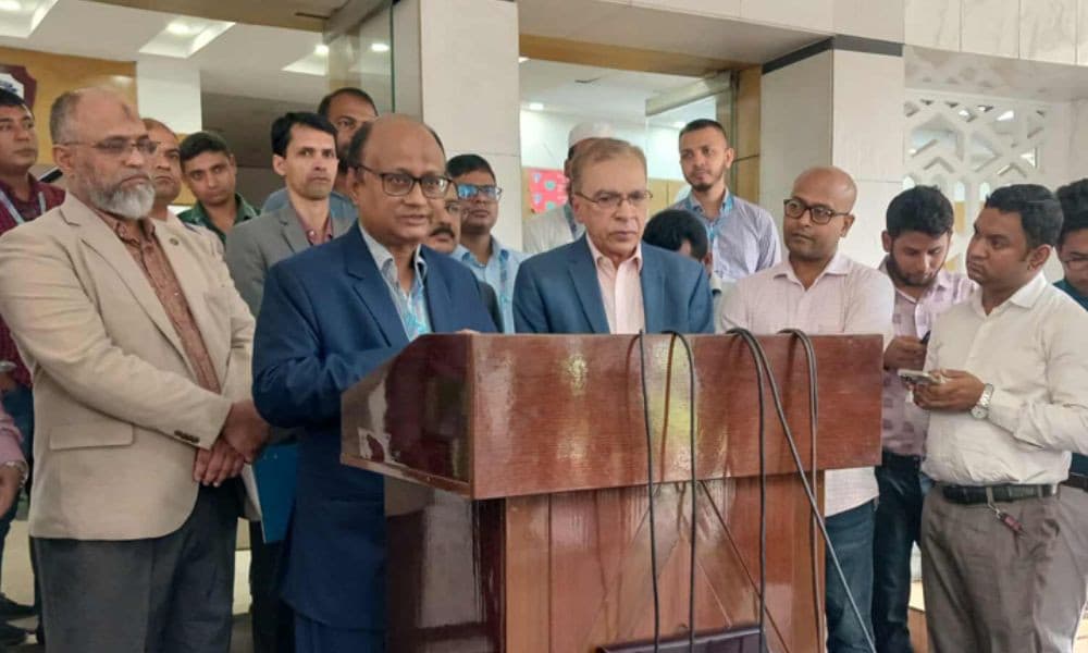 নভেম্বরের মধ্যে শেখ হাসিনার দুর্নীতি মামলার রায় হবে, প্রত্যাশা দুদক চেয়ারম্যানের