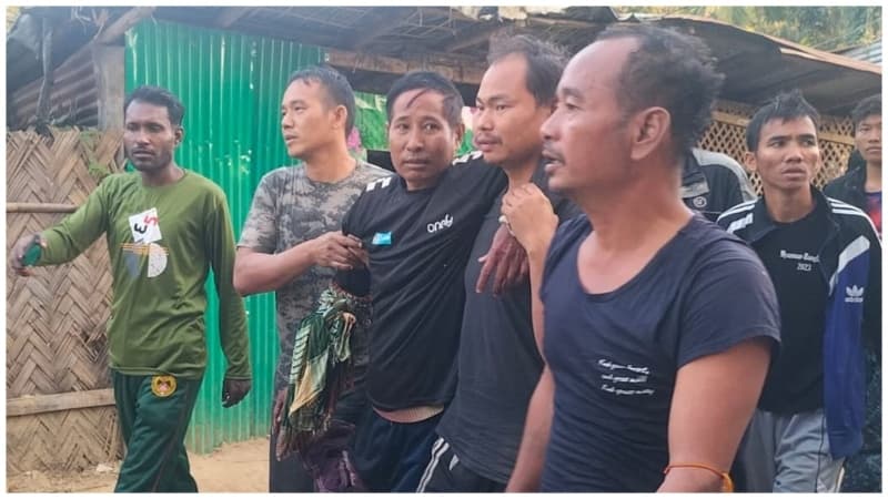 মিয়ানমার সীমান্তরক্ষী বাহিনীর ৫৮ সদস্য বাংলাদেশে আশ্রয় নিয়েছে