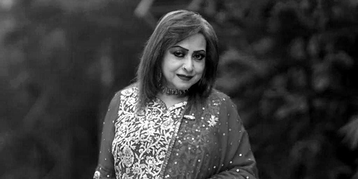 বনানীতে চিরনিদ্রায় শায়িত হলেন চিত্রনায়িকা অঞ্জনা রহমান