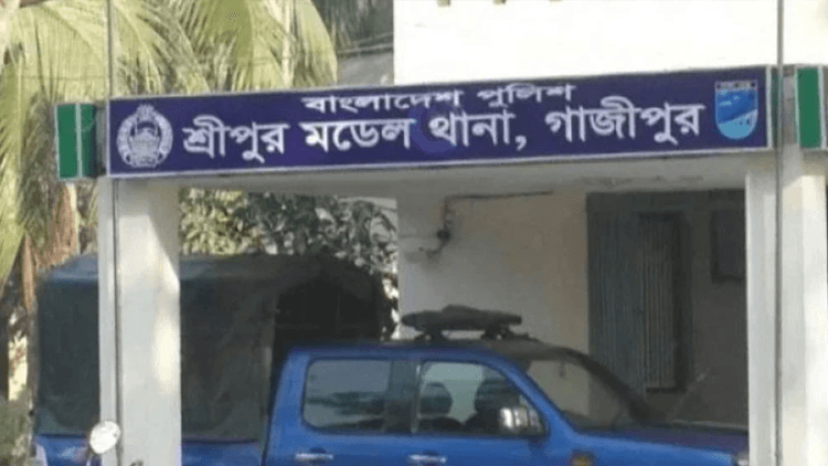 চাঁদা না দেওয়ায় ওষুধ ব্যবসায়ীকে নির্যাতনের অভিযোগ, যুবদল নেতা পলাতক