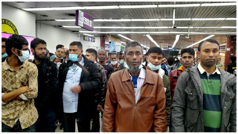 লিবিয়া থেকে দেশে ফিরলেন আরও ১৩৬ বাংলাদেশি