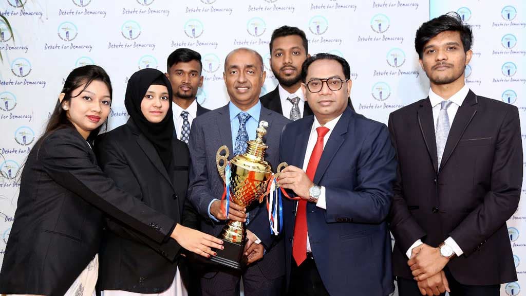 খালেদা জিয়ার আগামী নির্বাচনে অংশ নিতে বাধা নেই: অ্যাটর্নি জেনারেল