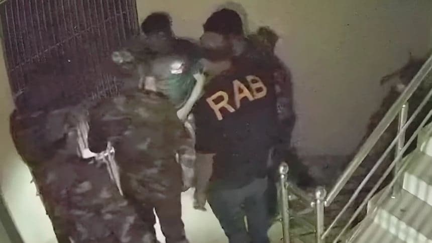 মোহাম্মদপুরে নিরাপত্তা বাহিনী পরিচয়ে ডাকাতির ঘটনায় ৬ জন গ্রেপ্তার