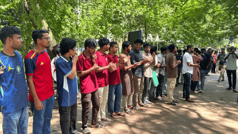 আইফোনের জন্য অপ্রতিমকে হত্যা, পুলিশের দাবিতে ভিন্নমত কুবি শিক্ষার্থীদের
