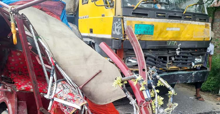 গাইবান্ধায় সড়ক দুর্ঘটনায় শিশুসহ ২ জন নিহত, আহত ৬