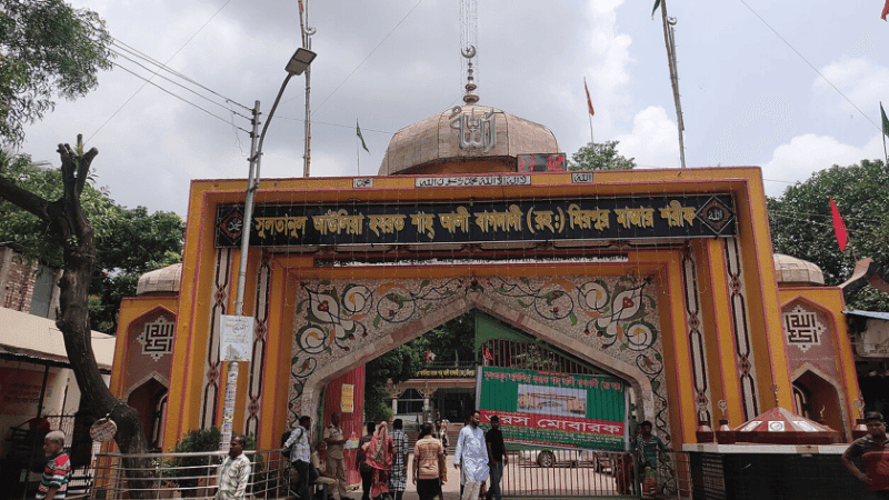 শাহ আলী মাজারে হামলা: জামায়াতের কর্মীদের বিরুদ্ধে মামলা, গ্রেপ্তার ৩