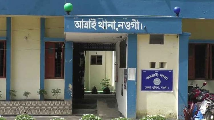 স্ত্রী ও সন্তানকে ছুরিকাঘাতে হত্যার পর স্বামীর আত্মহত্যা