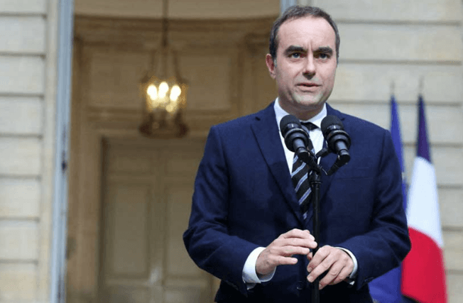 রাজনৈতিক অস্থিরতার মধ্যেই পুনরায় ফ্রান্সের প্রধানমন্ত্রী লেকর্নু