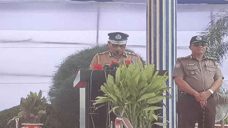 মাদকের সঙ্গে জড়িত পুলিশ সদস্যদের ছাড় নয়: আইজিপি