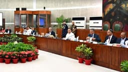 মন্ত্রিসভায় অনুমোদন পেল ৯ লাখ ৩৮ হাজার কোটি টাকার বাজেট, বিকেলে সংসদে উপস্থাপন