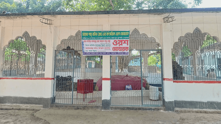 কুষ্টিয়ায় মাজারের খাদেমের ওপর হামলা