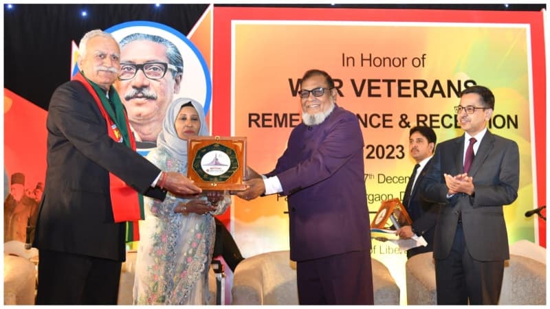 মুক্তিযুদ্ধে অংশগ্রহণের জন্য ৩৬ ভারতীয় ও ৮ রুশ সেনাকে সংবর্ধনা