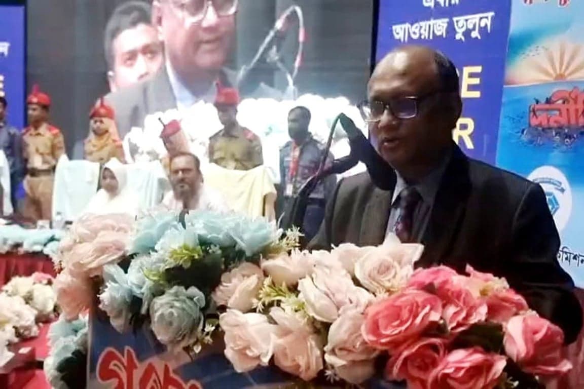 দুর্নীতি পুরোপুরি নির্মূল সম্ভব নয়, কমানো সম্ভব: দুদক চেয়ারম্যান