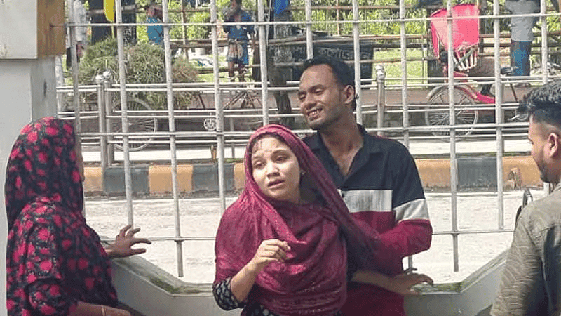 হাম নিয়ে হাসপাতালে ভর্তি, সময়মতো আইসিইউ না পাওয়ায় শিশুর মৃত্যুর অভিযোগ