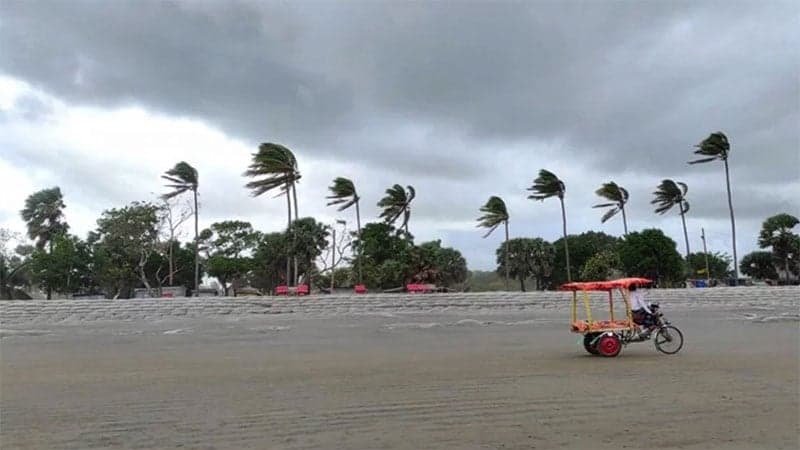 দেশের ১৬ জেলায় ৮ থেকে ১২ ফুট জলোচ্ছ্বাসের আশঙ্কা