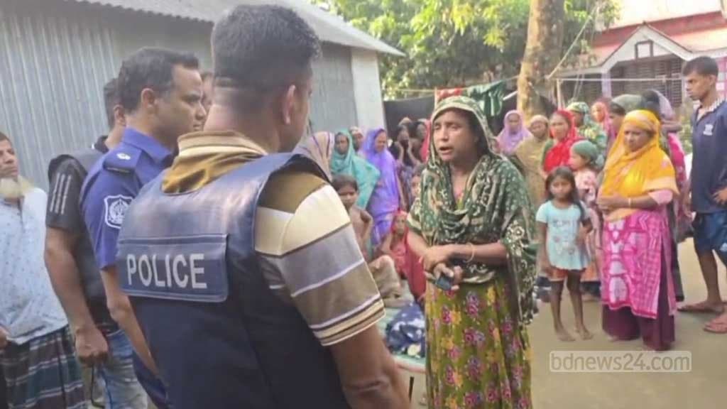 নরসিংদীতে গৃহবধূকে গুলি করে হত্যা