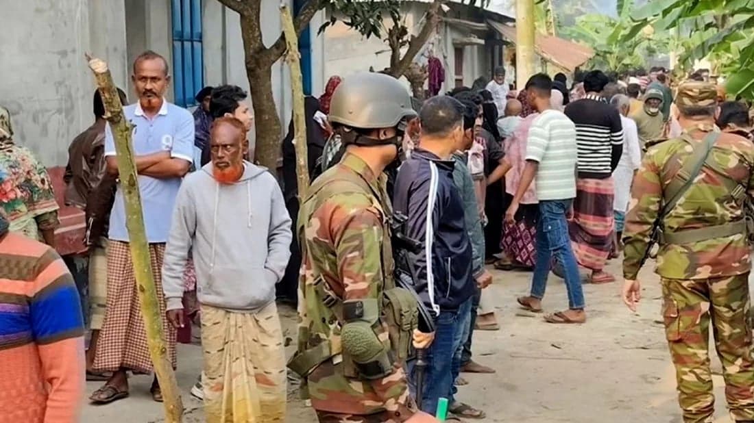 নড়াইলে আধিপত্য বিস্তার নিয়ে দুই পক্ষের সংঘর্ষে নিহত ৪