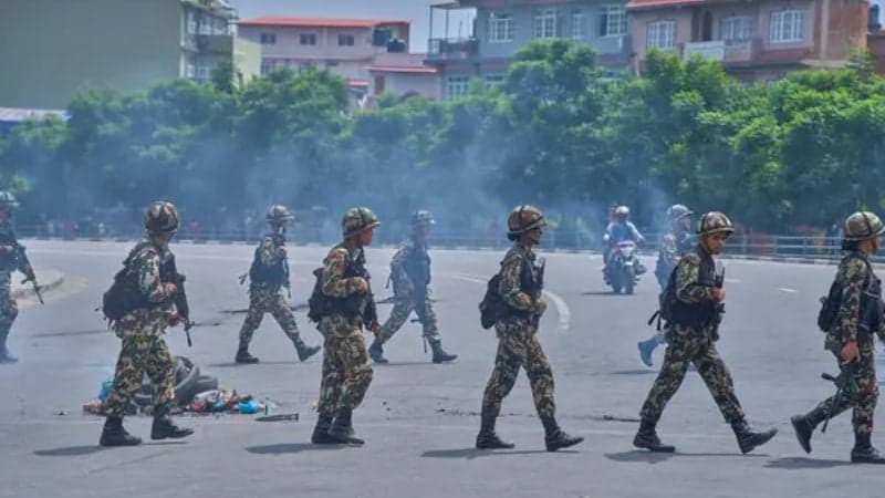 কাঠমান্ডুতে আজও জরুরি অবস্থা বহাল 