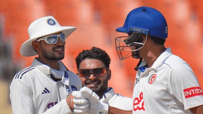 আফগানিস্তানকে এক ইনিংস ও ৩০০ রানে হারিয়ে ইতিহাস গড়ল ভারত