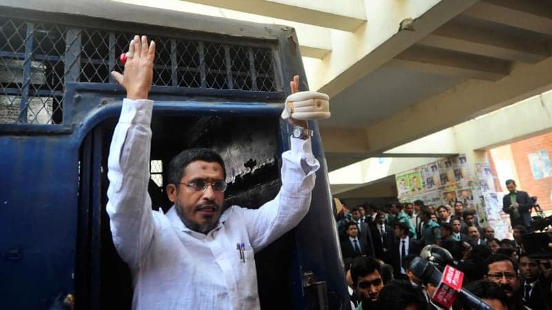 ১০ ট্রাক অস্ত্র মামলায় যাবজ্জীবন দণ্ড থেকেও খালাস পেলেন বাবর