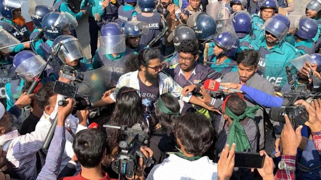 রাজশাহীতে ‘মার্চ টু সহকারী ইন্ডিয়ান হাইকমিশন’ কর্মসূচিতে পুলিশের বাধা