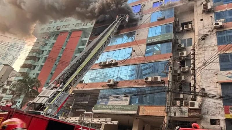 পুরানা পল্টনের জামান টাওয়ারের আগুন নিয়ন্ত্রণে