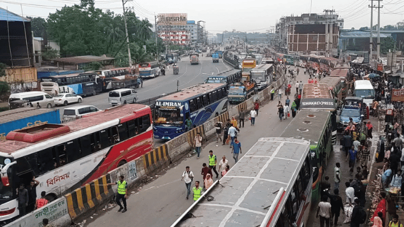 গাজীপুরে ২০ কিলোমিটারজুড়ে যানজট, ঘরমুখো মানুষের ভোগান্তি