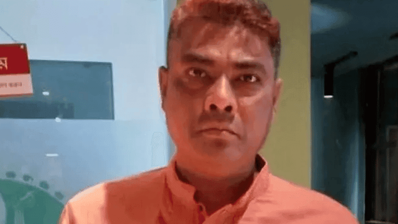 ভোলায় পুলিশ সদস্যের ঝুলন্ত মরদেহ উদ্ধার