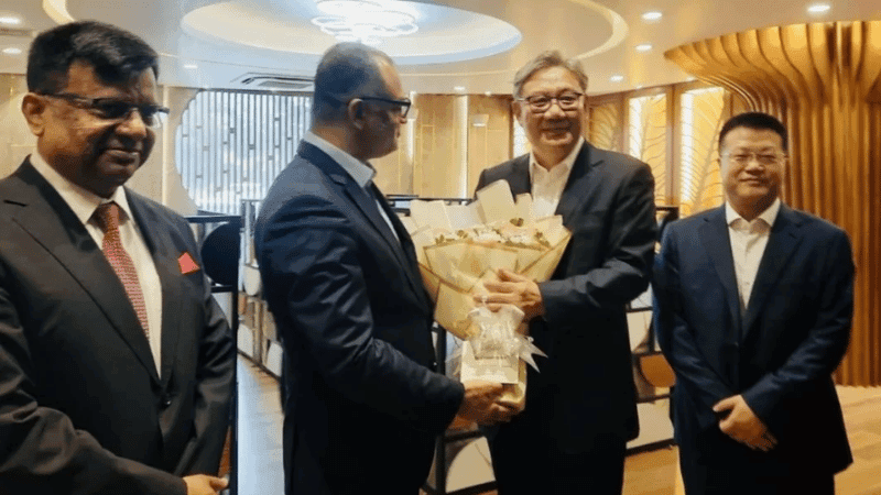 ঢাকায় চীনের বাণিজ্যমন্ত্রী