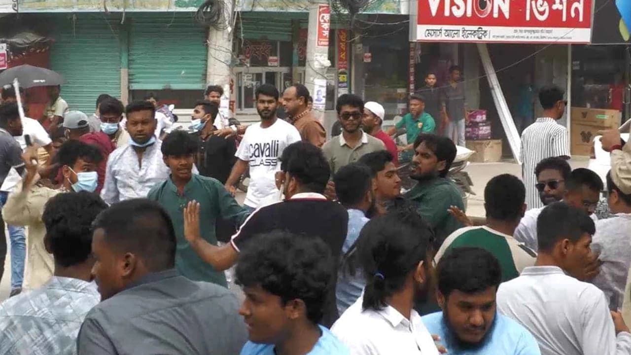 এনসিপির কেন্দ্রীয় নেতাসহ ২২ জনের বিরুদ্ধে মামলা