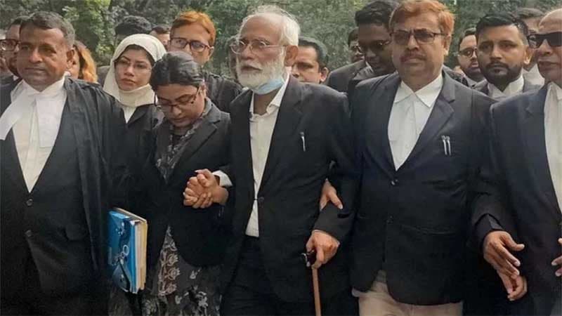 আগাম জামিন পেলেন আইনজীবী জেড আই খান পান্না