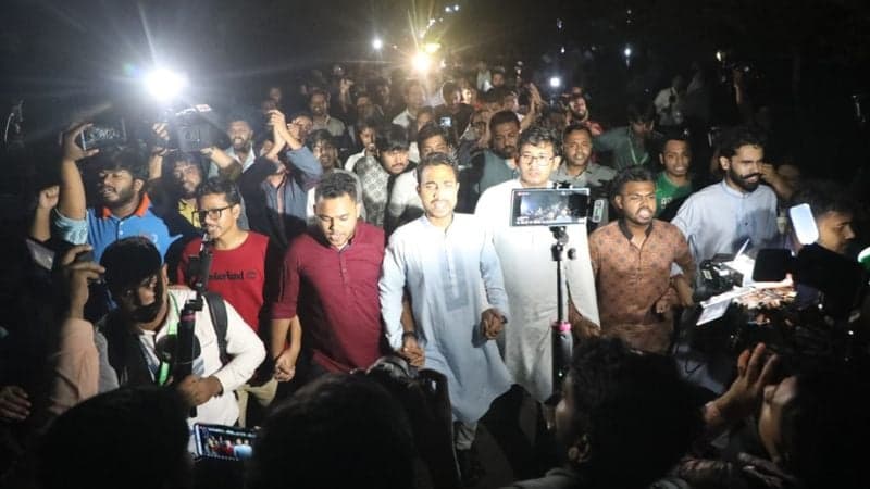 জাকসু নির্বাচন বর্জন করে ছাত্রদলের বিক্ষোভ মিছিল