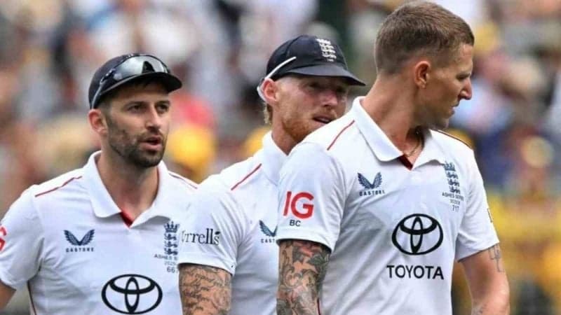 নাইটক্লাবে মারামারি, তদন্তের মুখে ইংলিশ পেসার কার্স