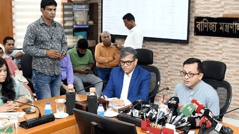 জ্বালানি সংকটের দ্রুত সমাধান নেই, সরকার কাজ করছে: বাণিজ্যমন্ত্রী