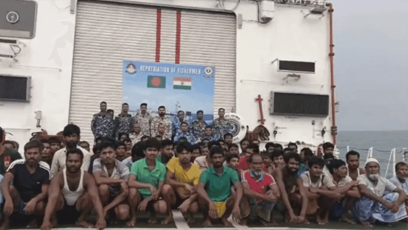 ভারতে কারাভোগের পর দেশে ফিরল ৯১ বাংলাদেশি জেলে