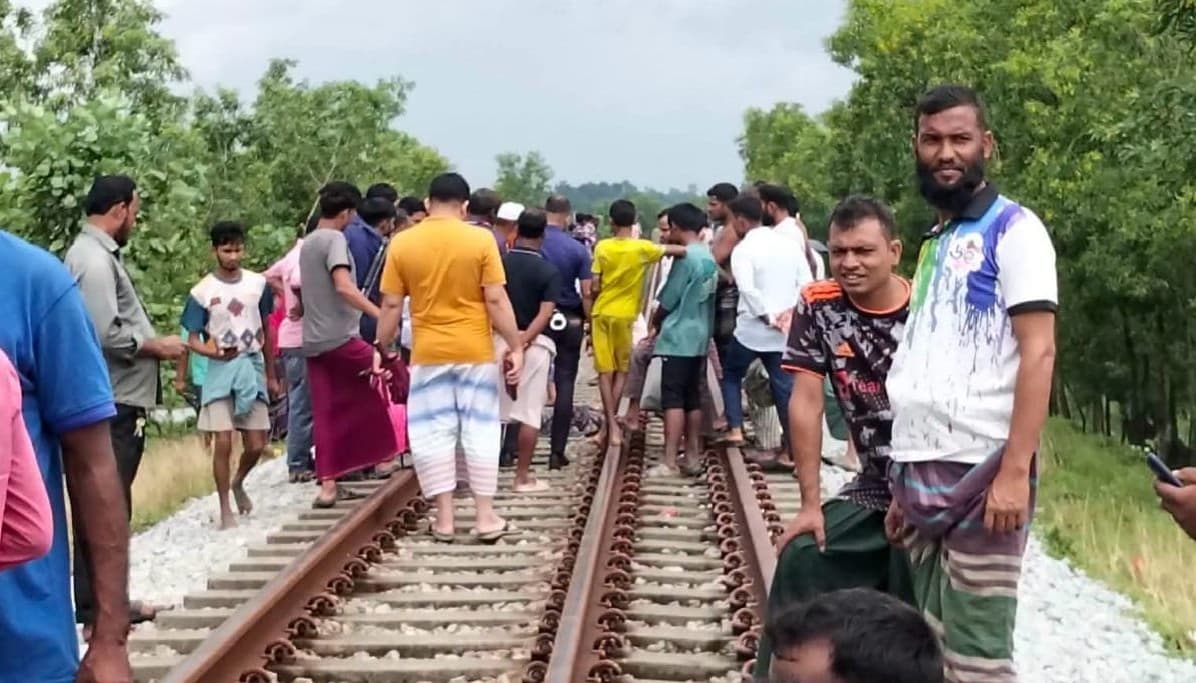 রামুতে ট্রেনে কাটা পড়ে প্রাণ গেল যুবকের