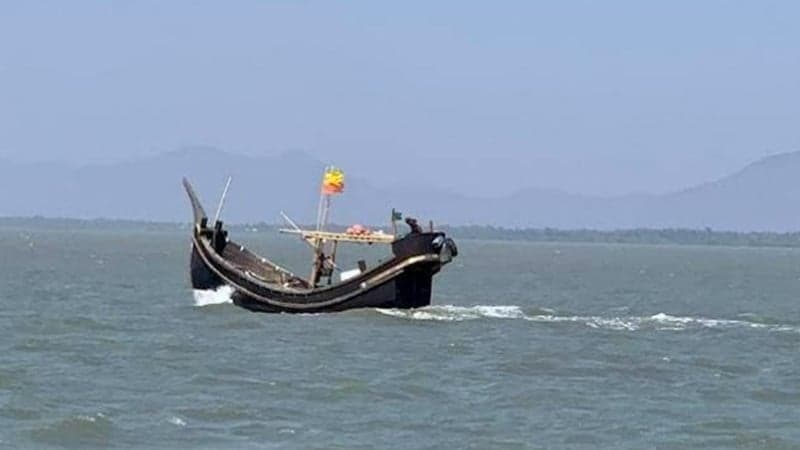 নাফ নদ থেকে আরও ১৩ জেলেকে অপহরণ আরাকান আর্মির