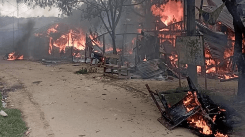 খাগড়াছড়িতে অবরোধের মধ্যে গুইমারা বাজারে আগুন
