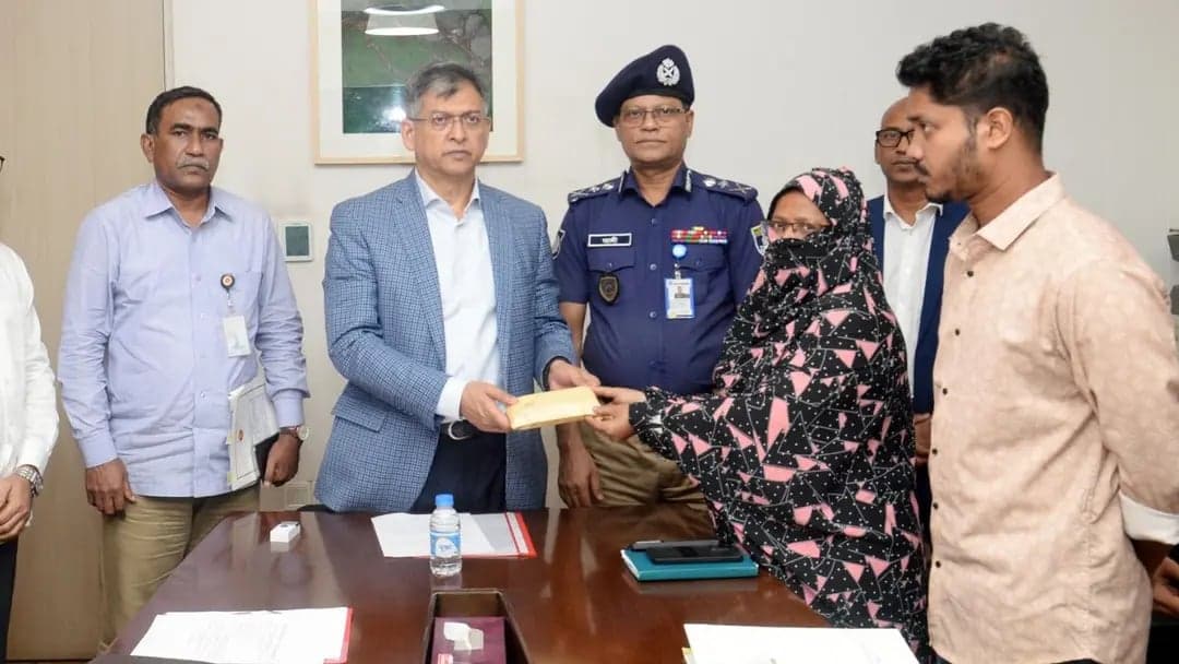 এসআই আলতাফ হত্যা: সব আসামিকে দ্রুত গ্রেপ্তারের নির্দেশ স্বরাষ্ট্রমন্ত্রীর