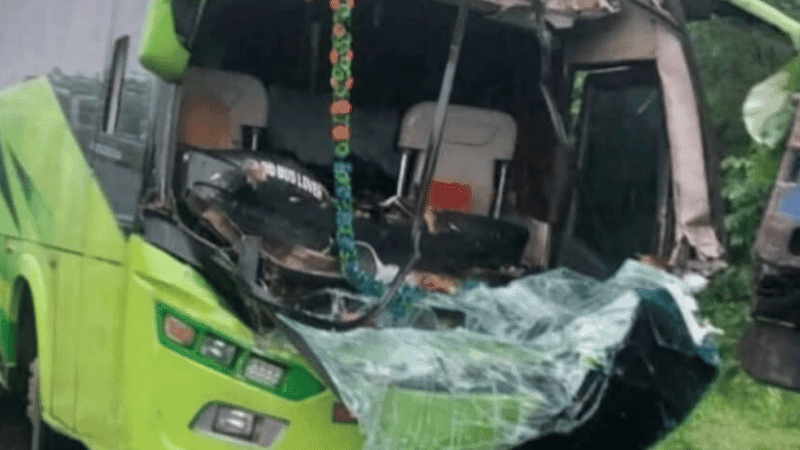 ঢাকা-ভাঙ্গা এক্সপ্রেসওয়েতে ত্রিমুখী সংঘর্ষে নিহত ২