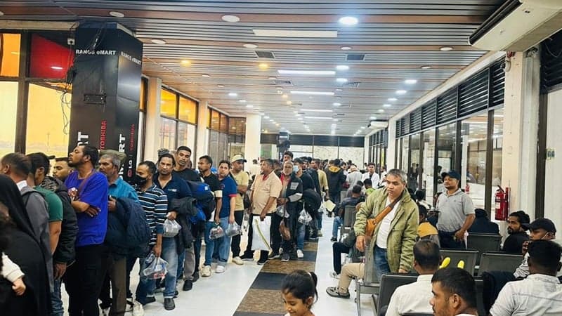 লিবিয়া থেকে দেশে ফিরলেন আরও ৩০৯ বাংলাদেশি
