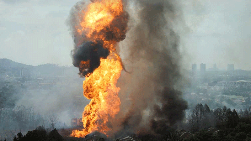 মালয়েশিয়ায় গ্যাস পাইপলাইনে ভয়াবহ অগ্নিকাণ্ড, আহত ৬৩