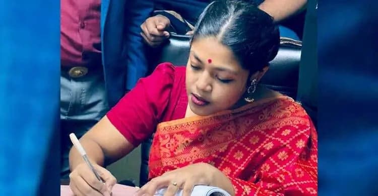 এনসিপি’র সব কার্যক্রম থেকে সাময়িকভাবে সরে দাঁড়ালেন তাবাসসুম