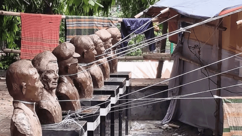 টাঙ্গাইলে ৭ বীরশ্রেষ্ঠের ভাস্কর্যের ‘গলায় দড়ি’ বেঁধে স্টল