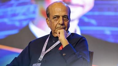 শেখ হাসিনাকে ফেরত পাঠানোর প্রক্রিয়া চলমান: ভারতীয় হাইকমিশনার