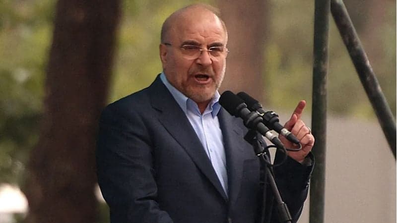 মার্কিন নিষেধাজ্ঞা বহাল থাকলে হরমুজ প্রণালী বন্ধের হুমকি